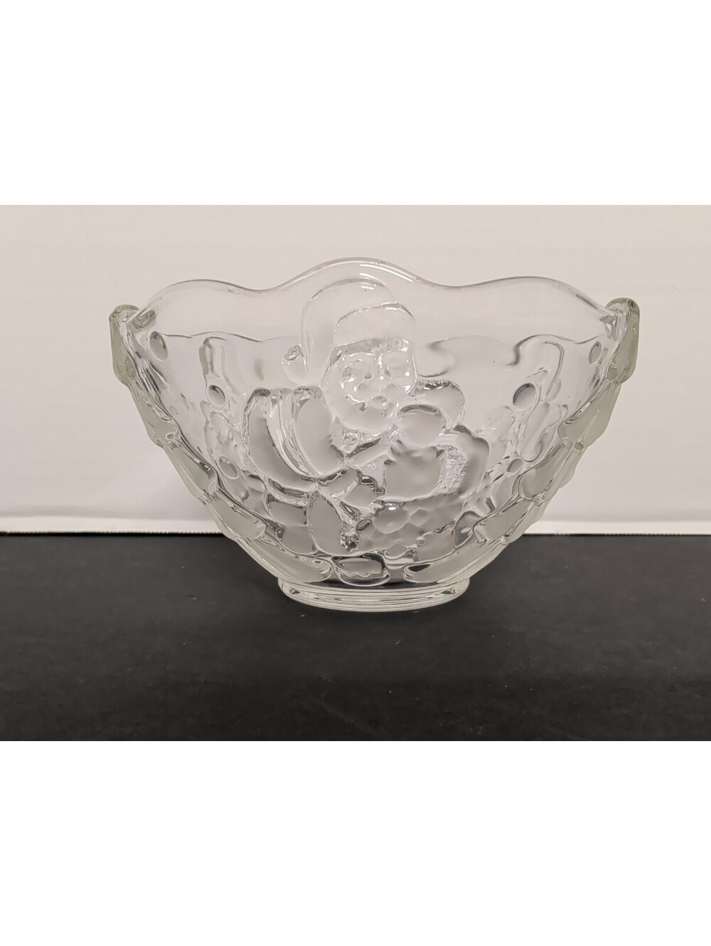 Gorham Crystal Santa Claus Bowl Holiday Traditions Christmas Candy Dish Scallop
